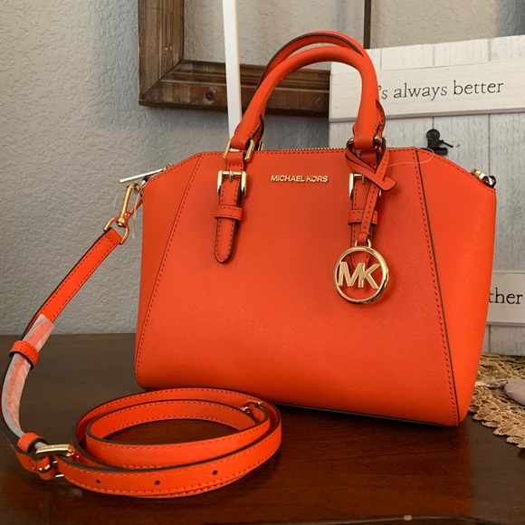 New MK ciara medium 🍭 - Picture 2 of 9